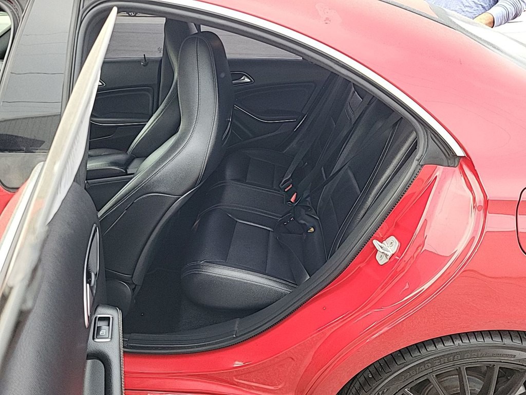2017 Mercedes-Benz CLA-Class Image 6