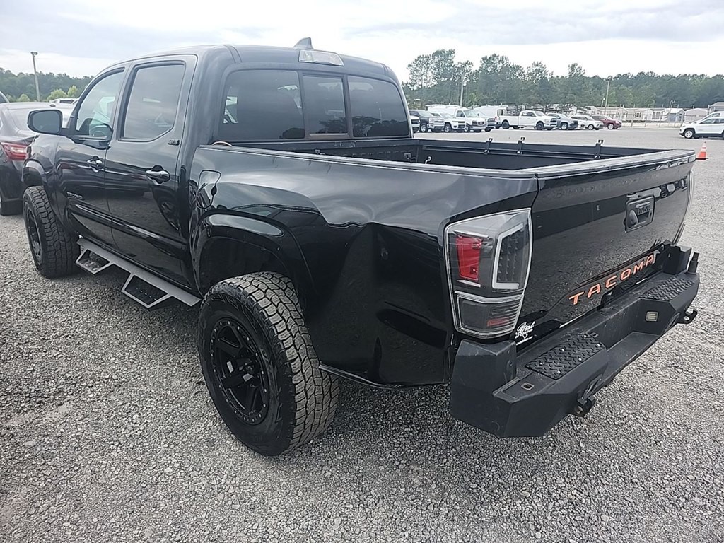 2020 Toyota Tacoma Image 3