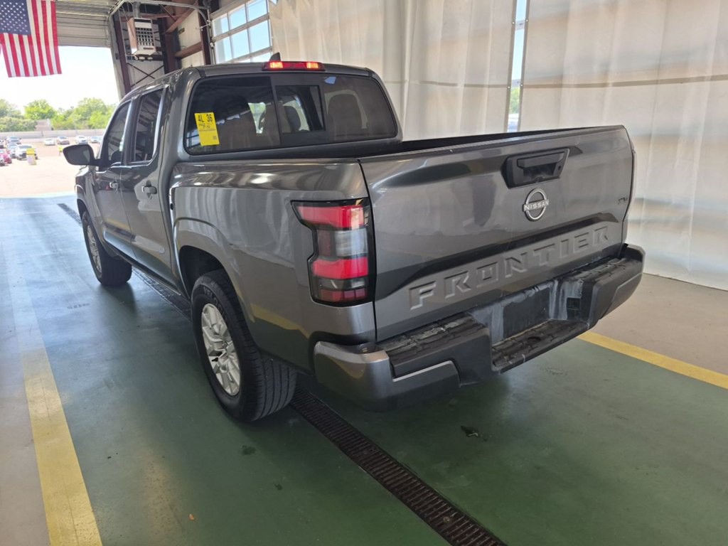 2022 Nissan Frontier Image 3