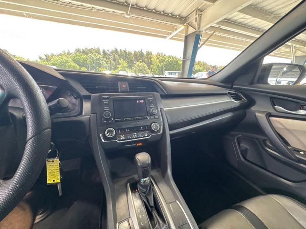 2018 Honda Civic Image 6