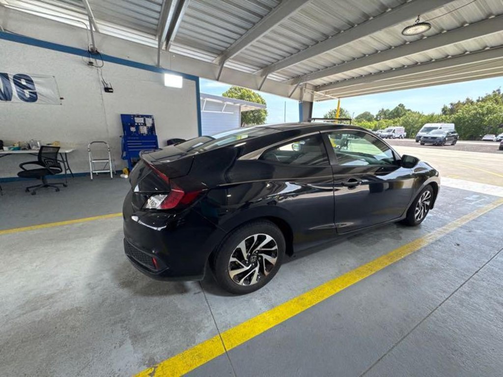 2018 Honda Civic Image 4