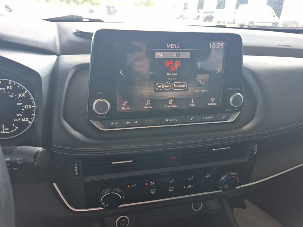 2022 Nissan Rogue Image 6