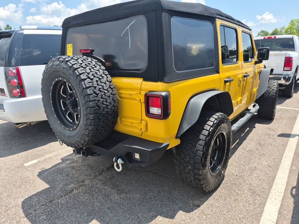 2018 Jeep Wrangler Unlimited Image 2