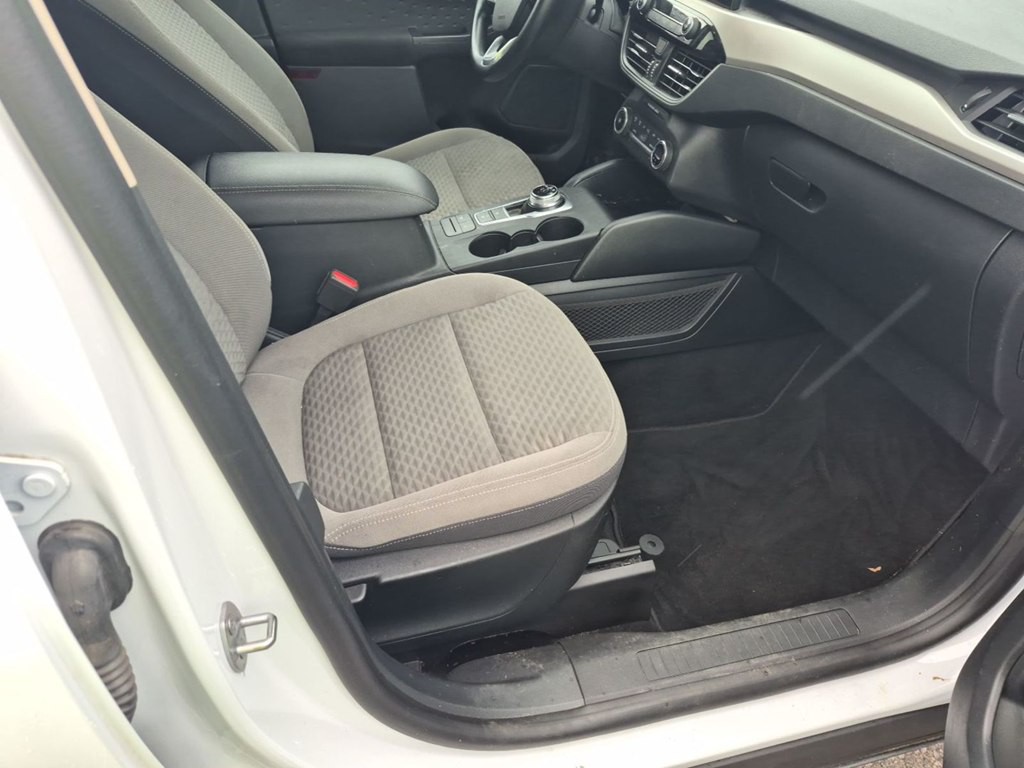 2020 Ford Escape Image 1