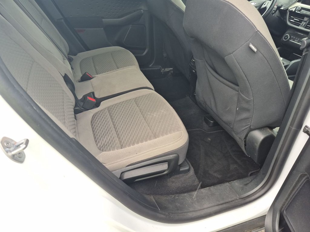 2020 Ford Escape Image 2