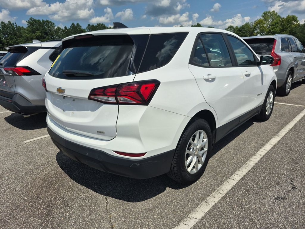 2023 Chevrolet Equinox Image 2