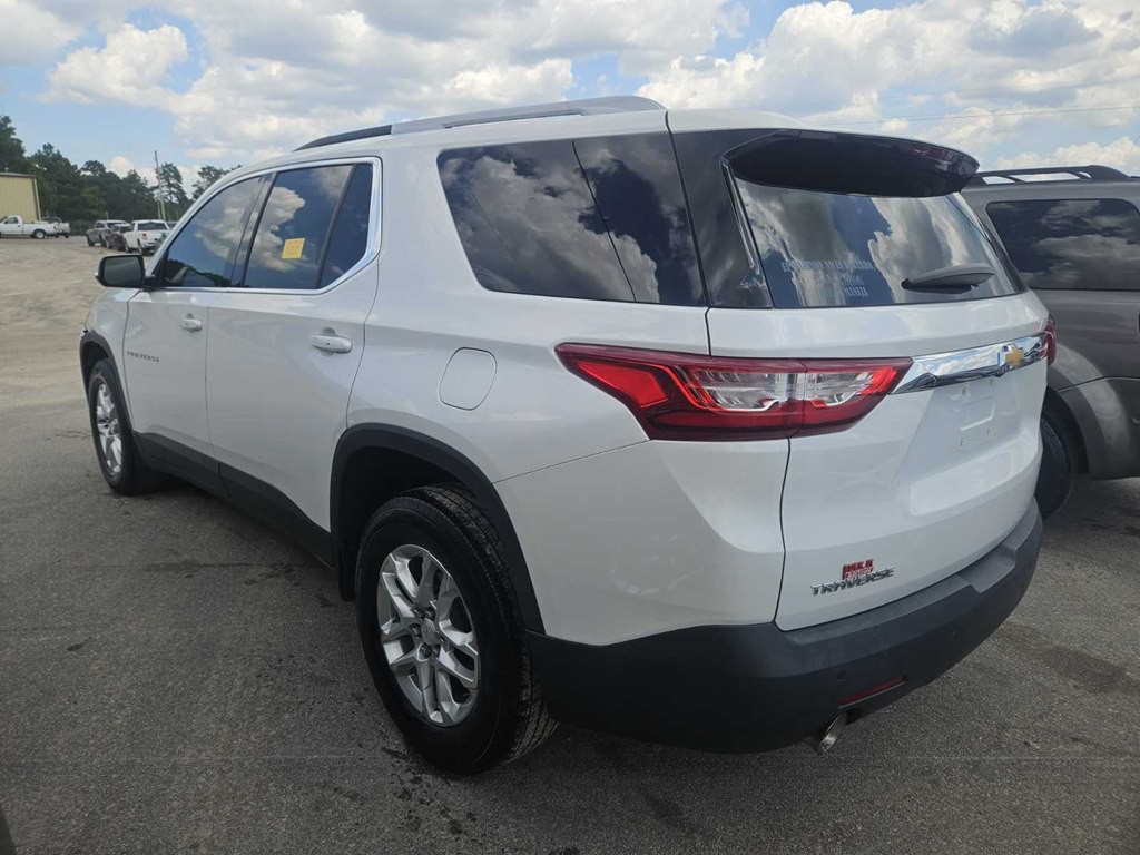 2018 Chevrolet Traverse Image 2