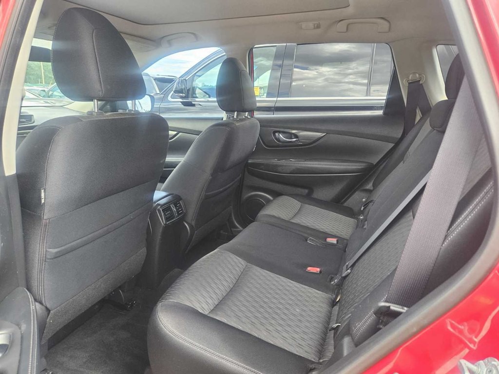 2017 Nissan Rogue Image 4