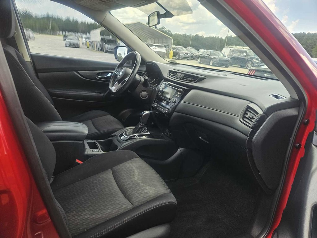 2017 Nissan Rogue Image 6