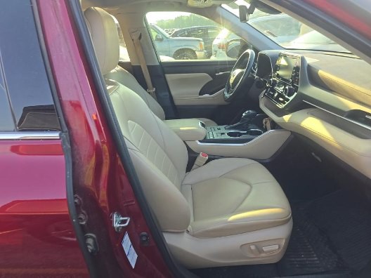 2022 Toyota Highlander Image 12