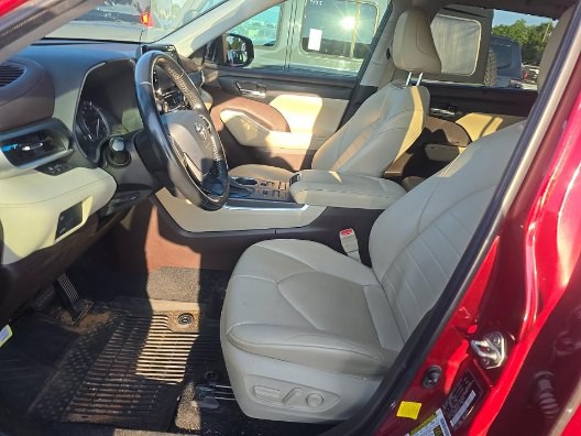2022 Toyota Highlander Image 13