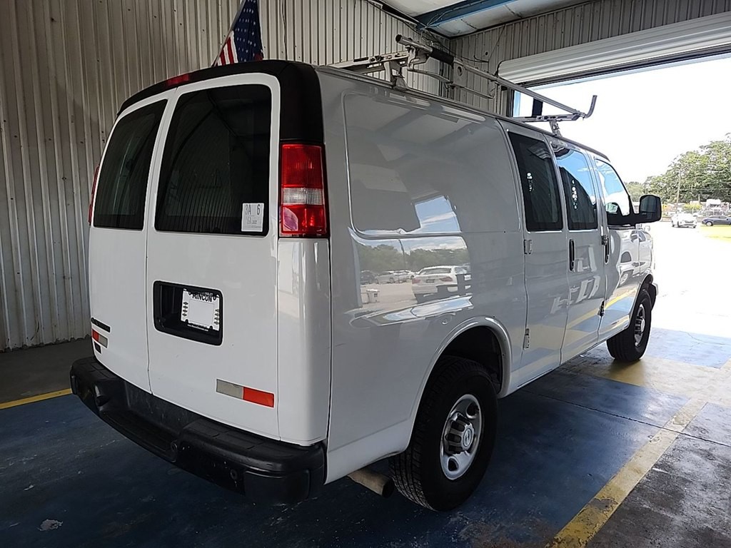 2021 Chevrolet Express Image 2