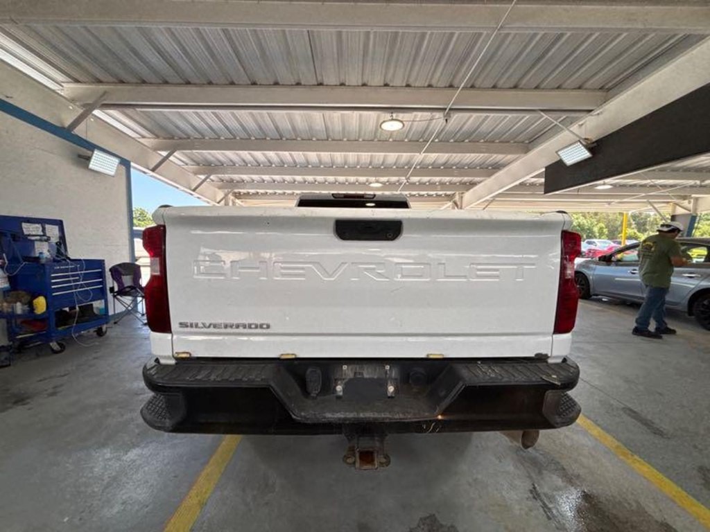 2023 Chevrolet Silverado 1500 Image 2