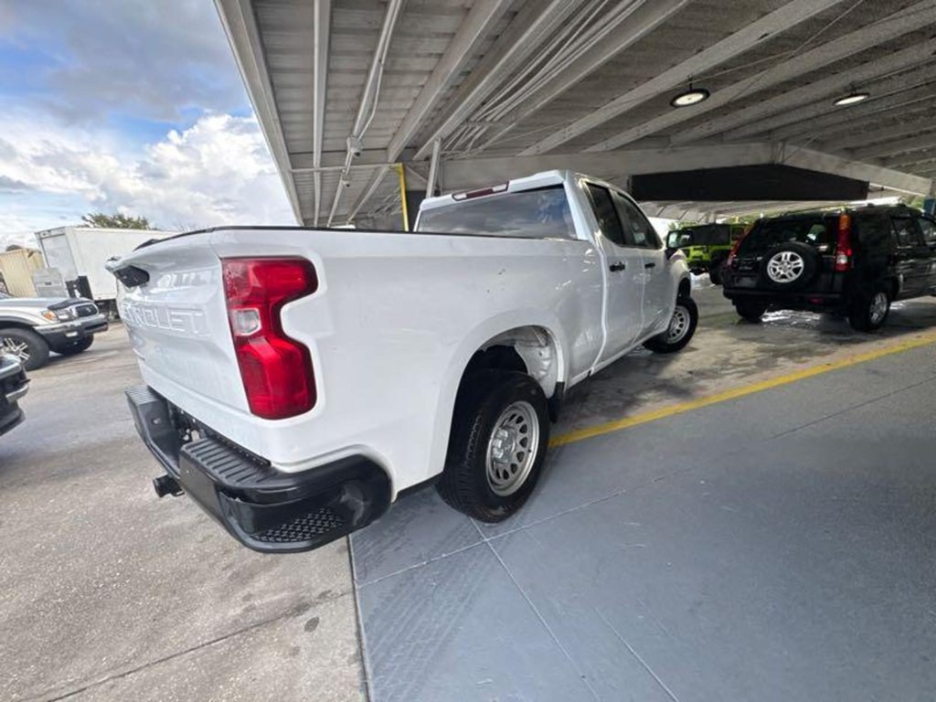 2020 Chevrolet Silverado 1500 Image 2
