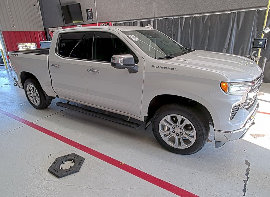 2023 Chevrolet Silverado 1500 Image 4