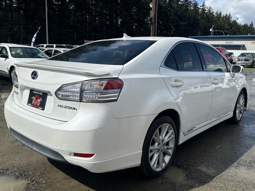 2010 Lexus HS 250h Image 8