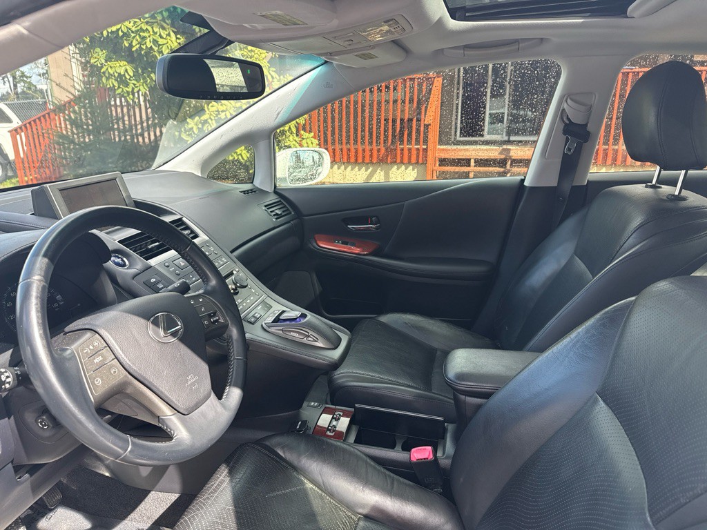2010 Lexus HS 250h Image 9