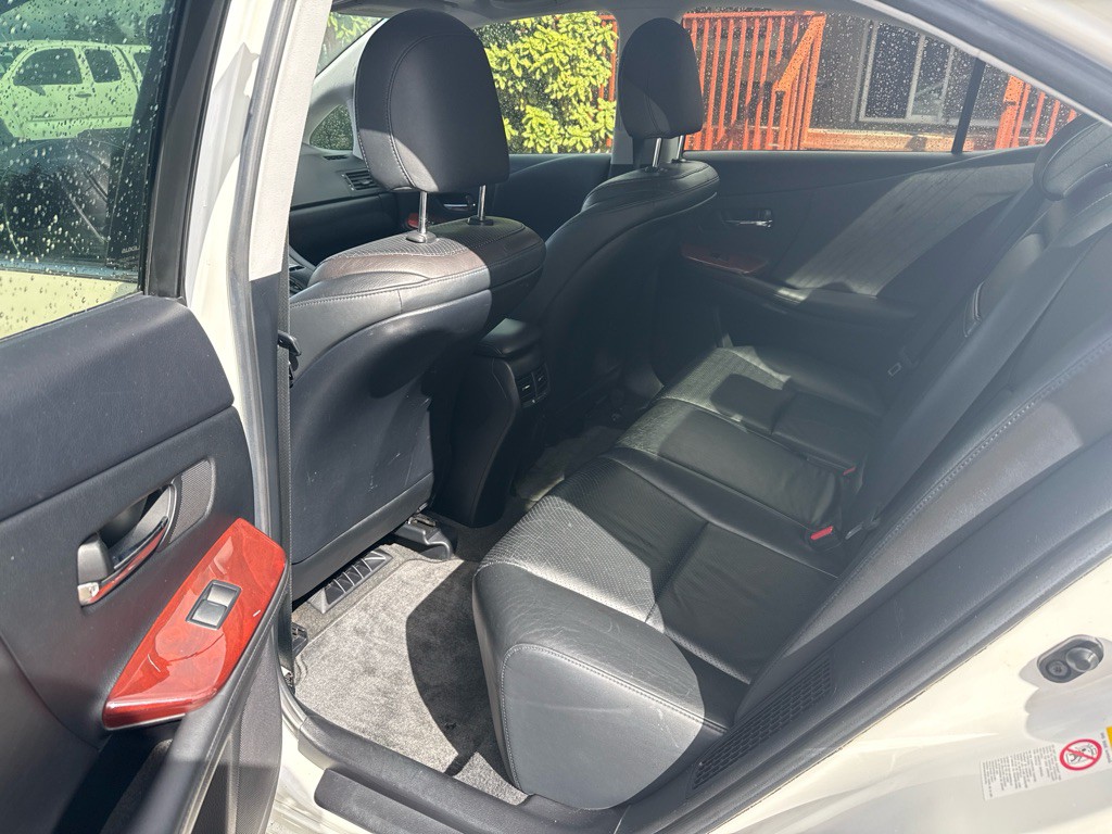 2010 Lexus HS 250h Image 10