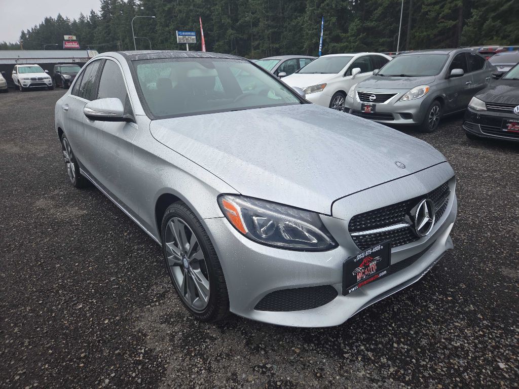 2015 Mercedes-Benz C-Class Image 2