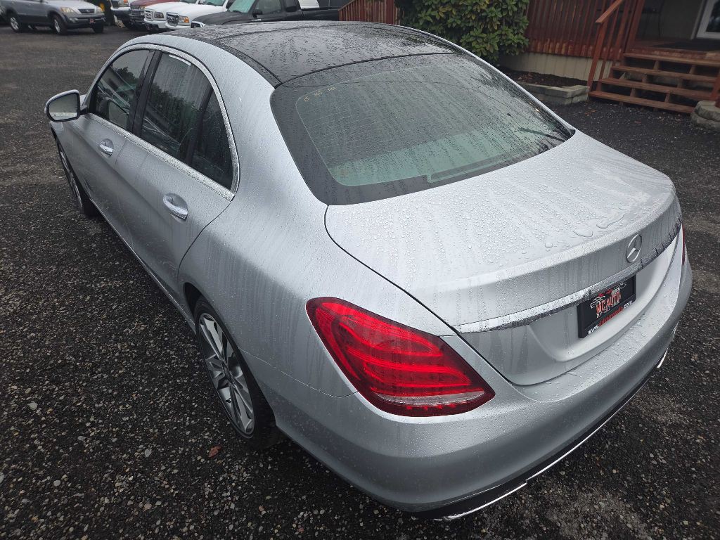 2015 Mercedes-Benz C-Class Image 6