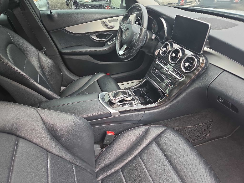 2015 Mercedes-Benz C-Class Image 10