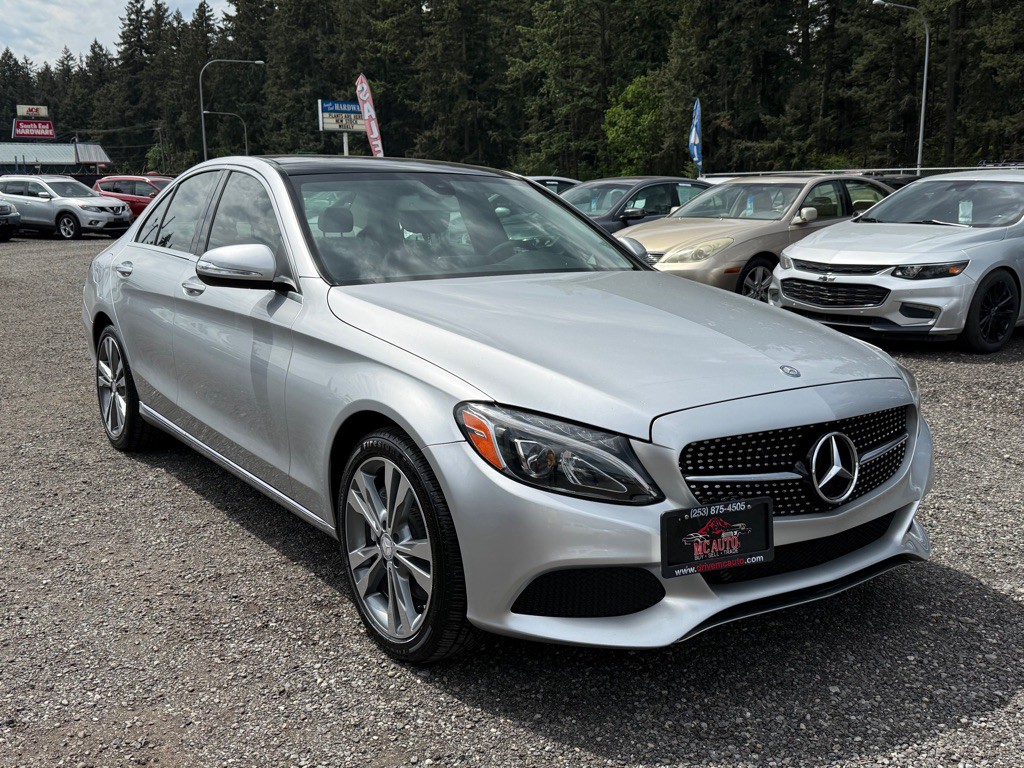 2015 Mercedes-Benz C-Class Image 2