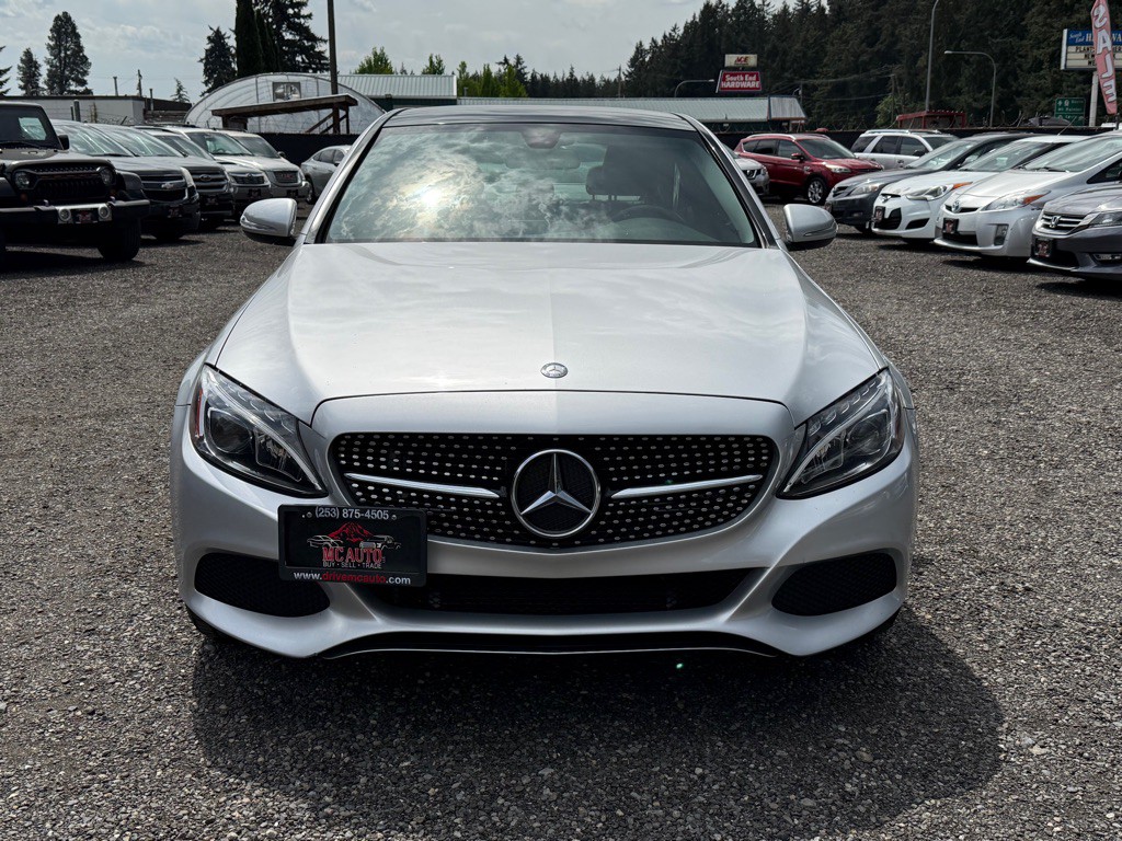2015 Mercedes-Benz C-Class Image 3