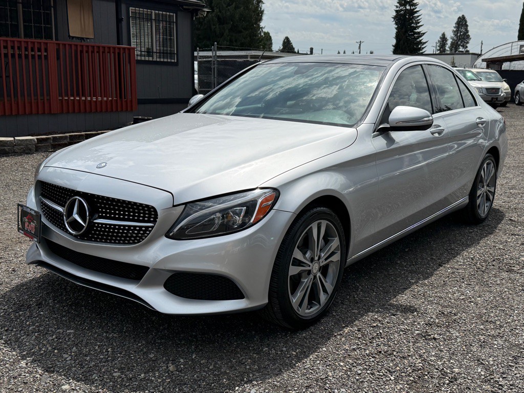 2015 Mercedes-Benz C-Class Image 4