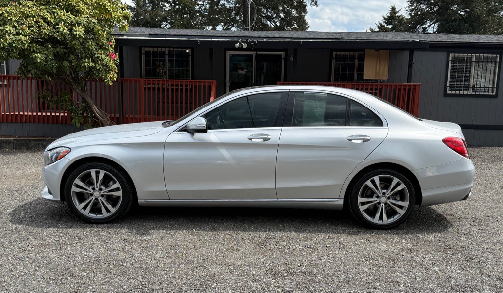 2015 Mercedes-Benz C-Class Image 5