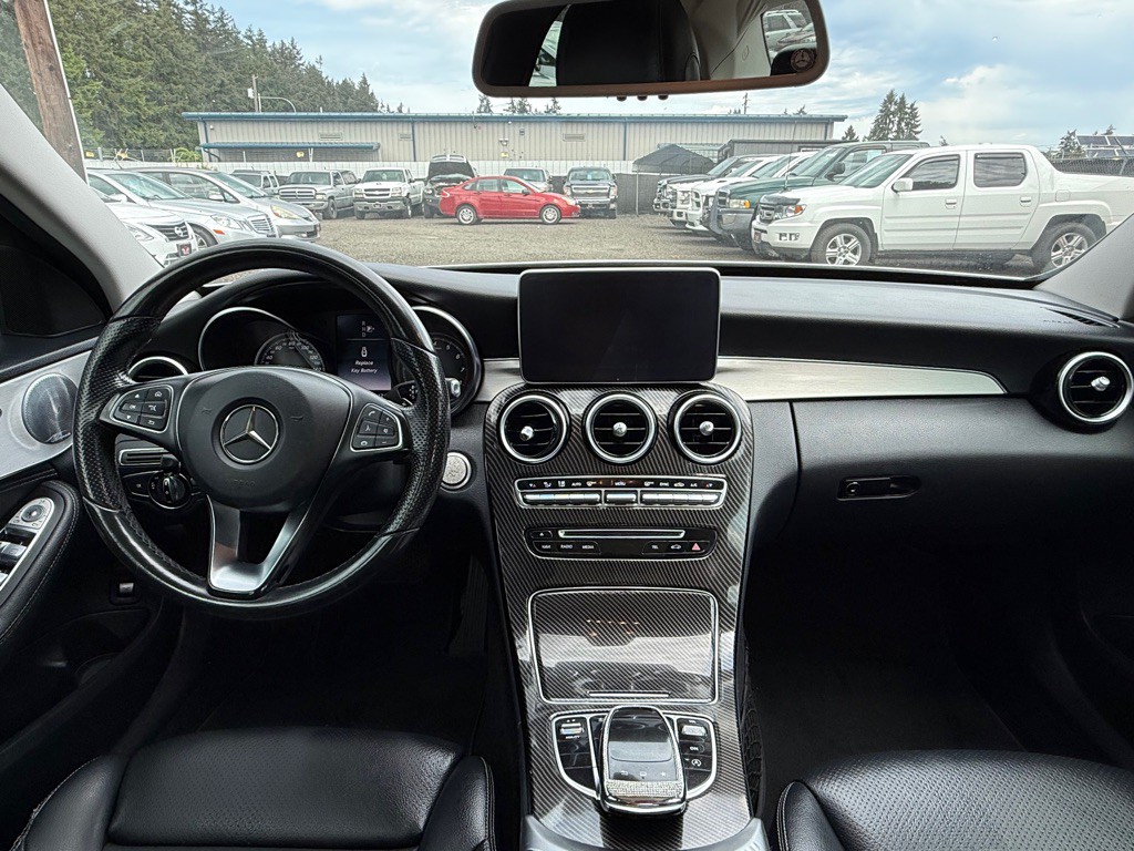 2015 Mercedes-Benz C-Class Image 14