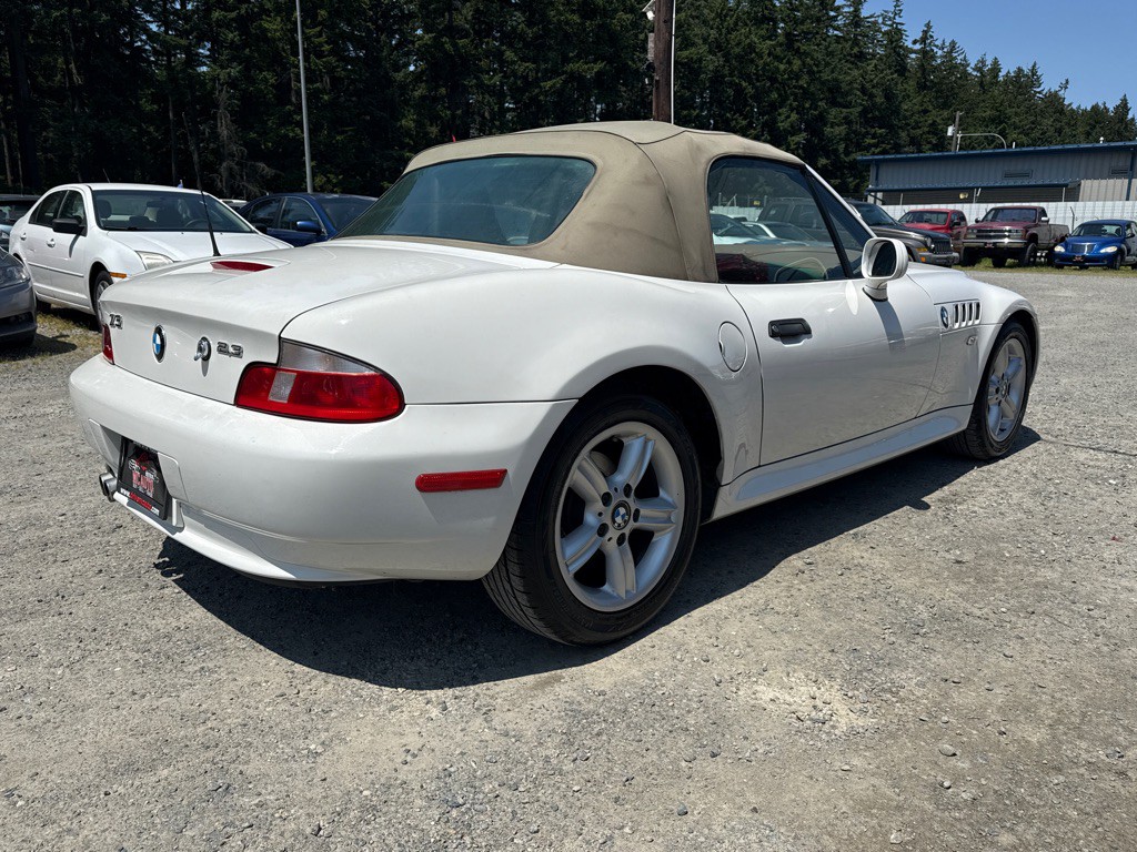 2000 BMW Z3 Image 10