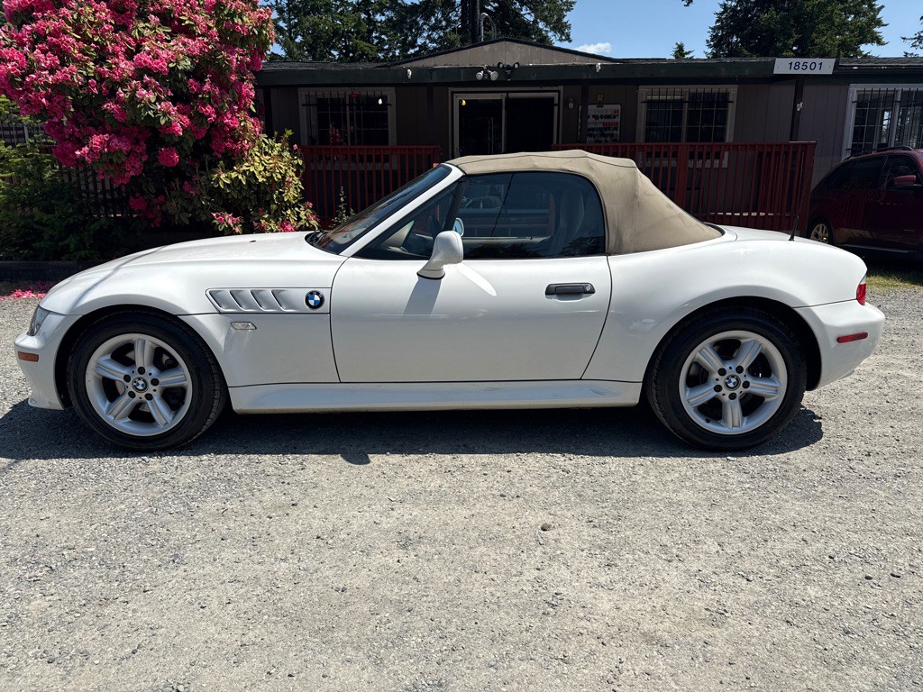 2000 BMW Z3 Image 4
