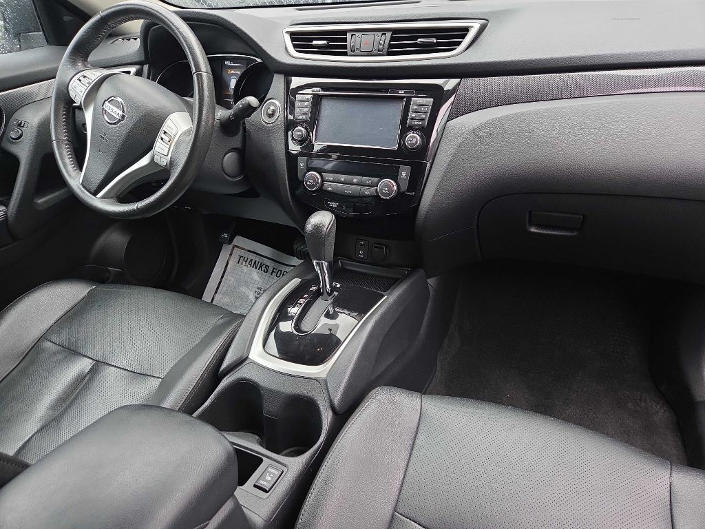 2016 Nissan Rogue Image 13