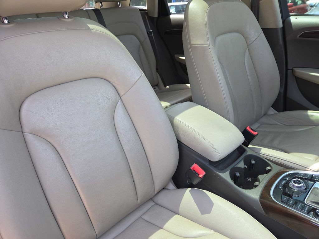 2012 Audi Q5 Image 12