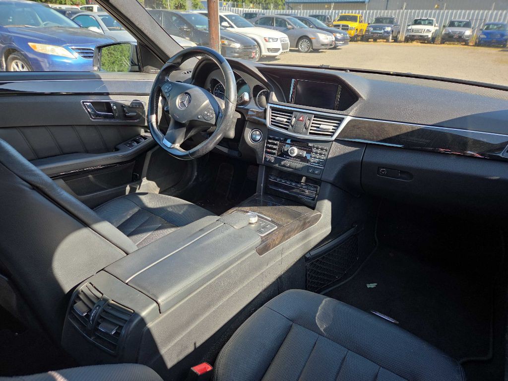 2011 Mercedes-Benz E-Class Image 9