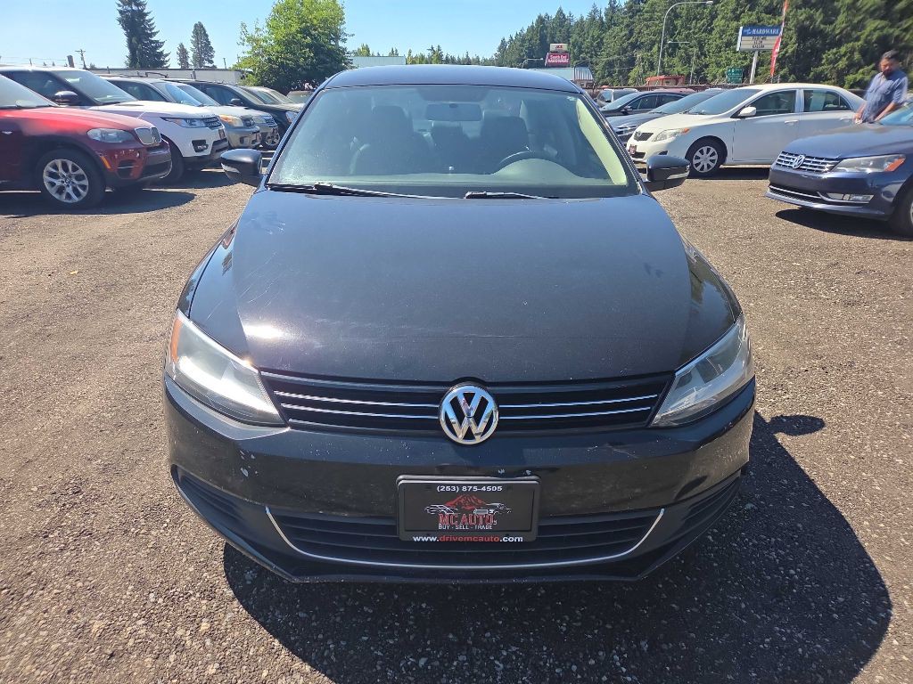 2013 Volkswagen Jetta Image 2