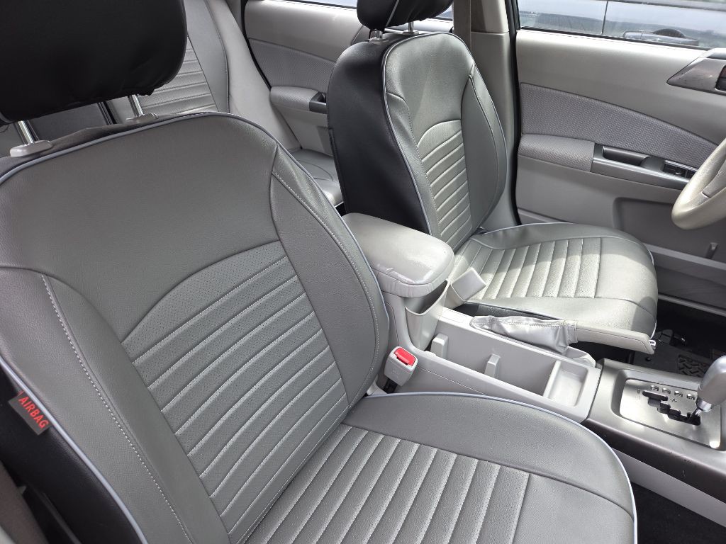 2011 Subaru Forester Image 10