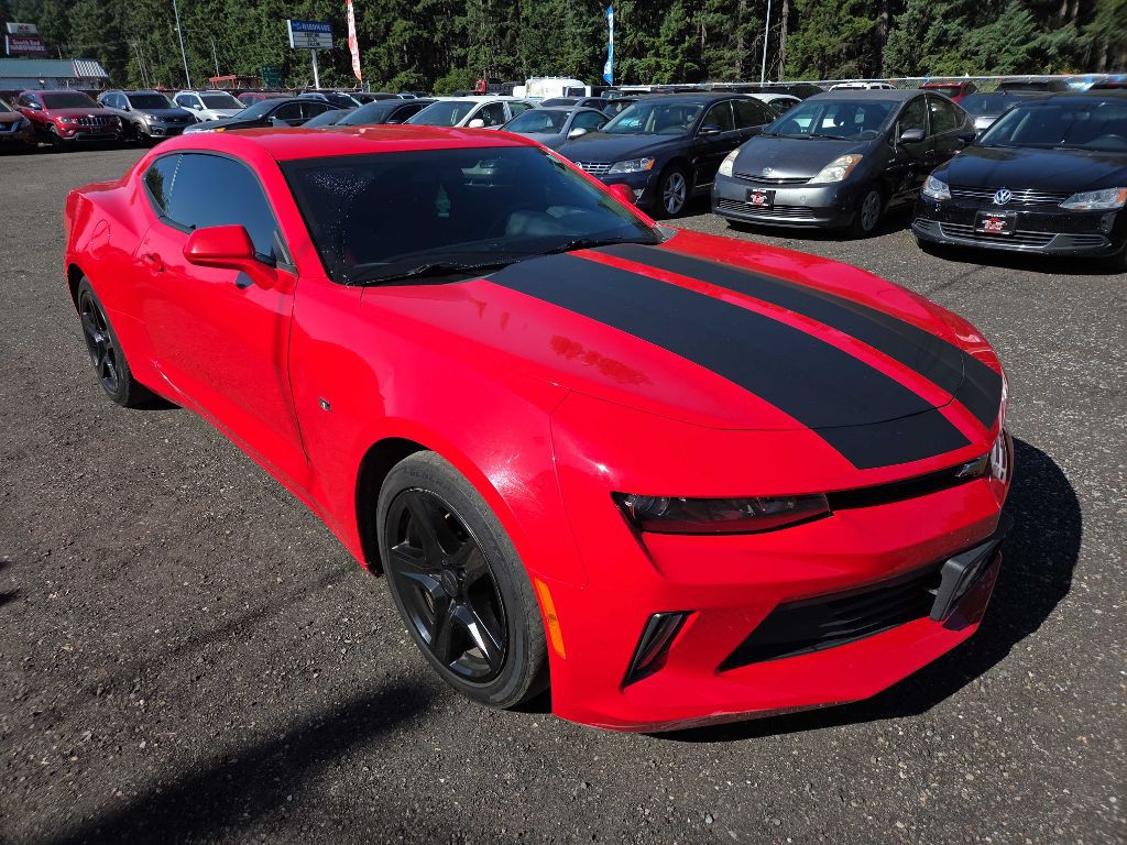 2016 Chevrolet Camaro Image 2