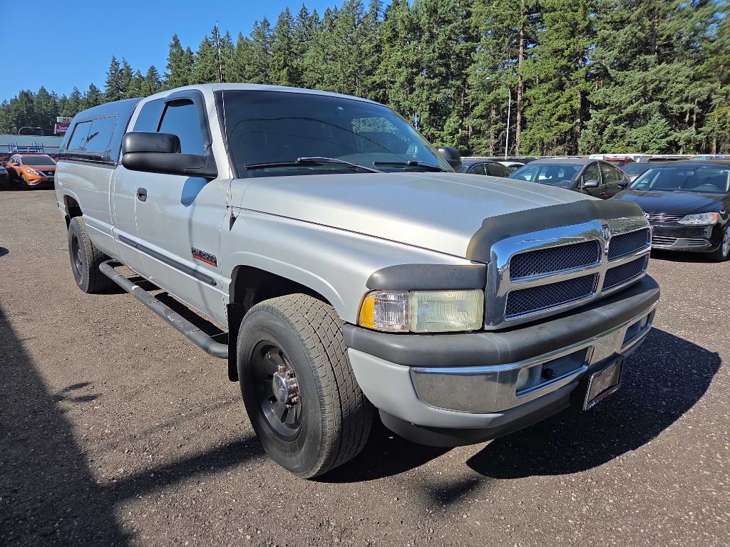 2001 Dodge Ram 2500 Image 2
