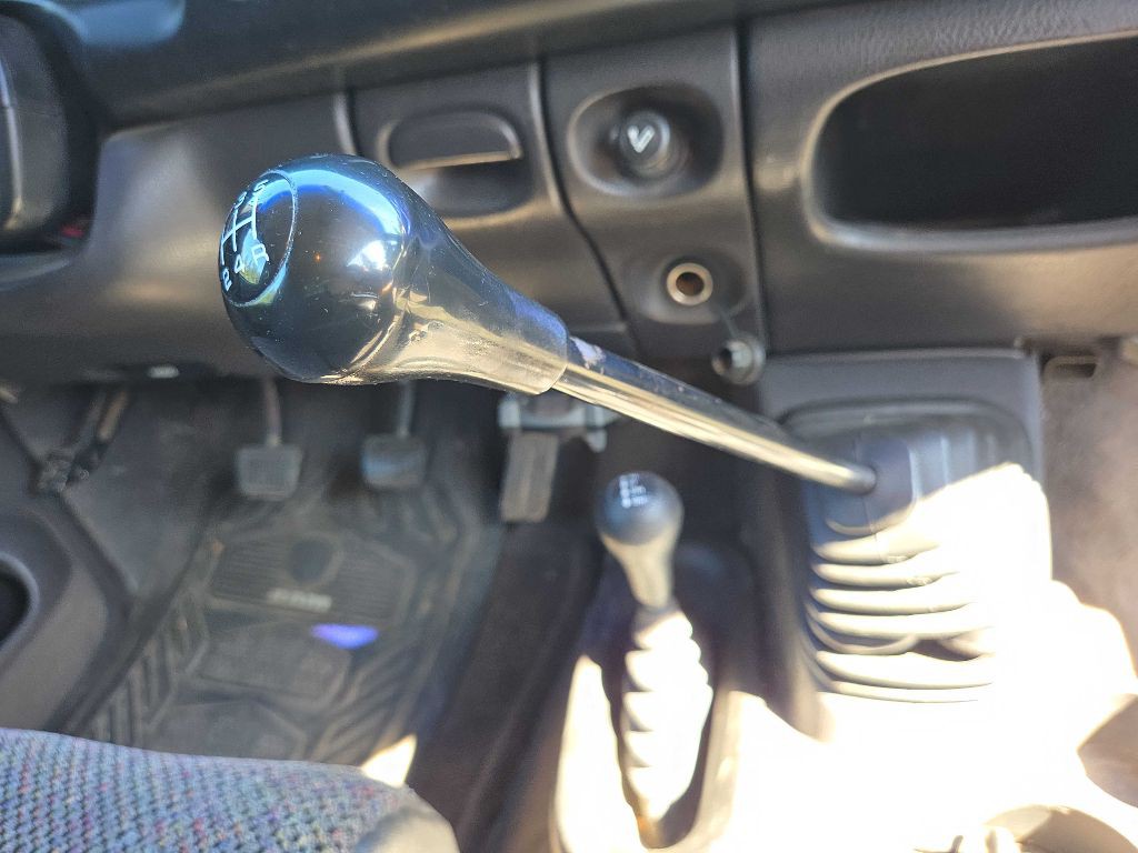1999 Dodge Ram 2500 Image 12