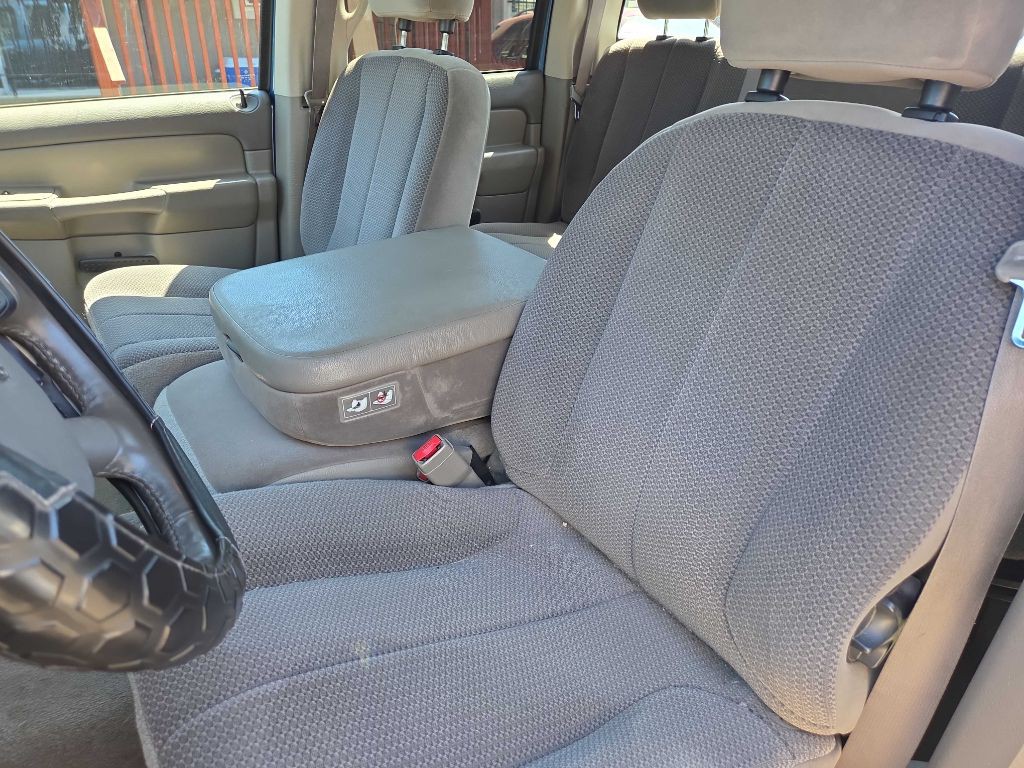 2004 Dodge Ram 1500 Image 9