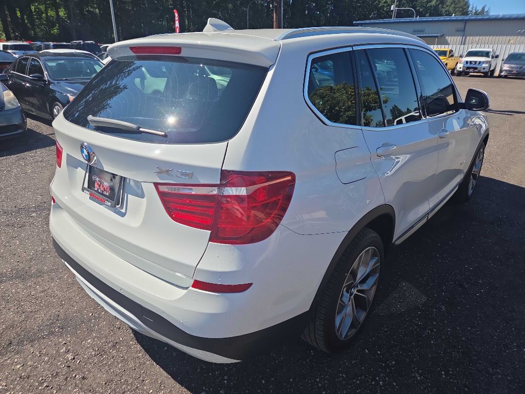 2017 BMW X3 Image 8