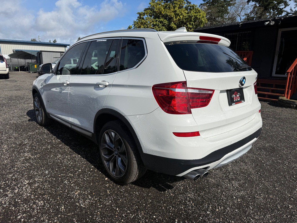 2017 BMW X3 Image 6