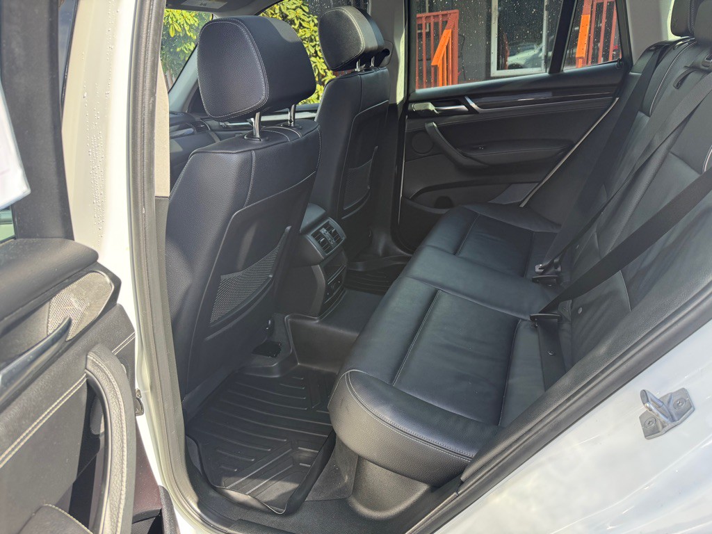 2017 BMW X3 Image 10