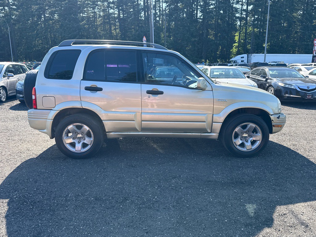 2000 Suzuki Grand Vitara Image 16