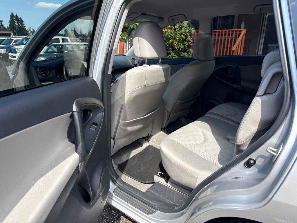 2010 Toyota Rav4 Image 10