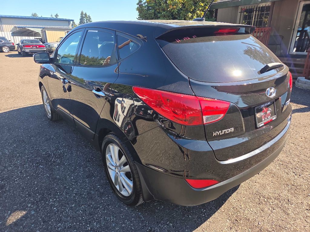 2011 Hyundai Tucson Image 5