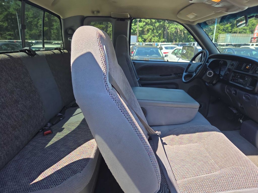 2001 Dodge Ram 3500 Image 9