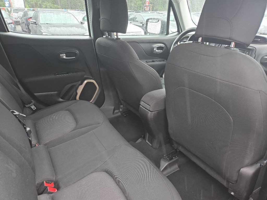 2015 Jeep Renegade Image 10