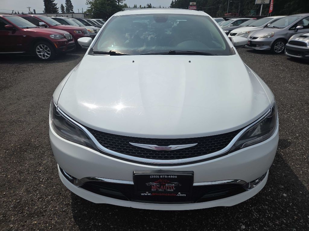 2016 Chrysler 200 Image 2